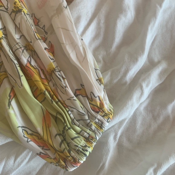 Free People Picking Petals Floral Balloon Sleeve Ivory Yellow Women’s L NWOT - Picture 7 of 13